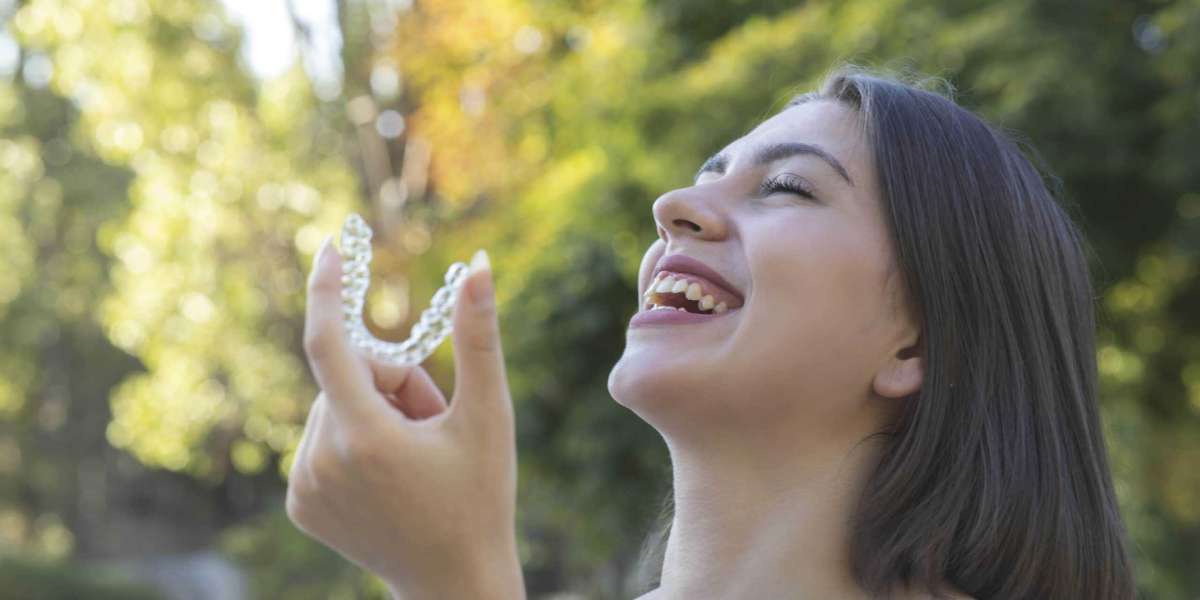 Choosing the Right Dentist for Invisalign: Your Guide