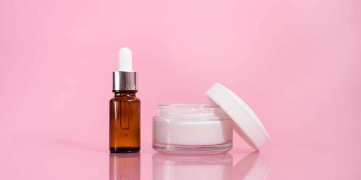 Retinol Face Serum VS Retinol Face Cream: Which One Is Right For You?